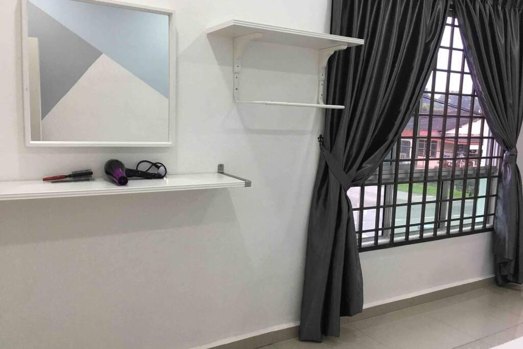22Pax :Taman Pelangi Party House Nearby Midvelly Johor Bahru Exterior foto